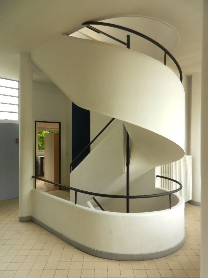 a - Ville Savoye 56