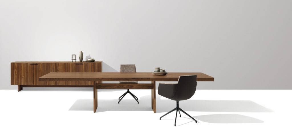 TEAM7 theme table
